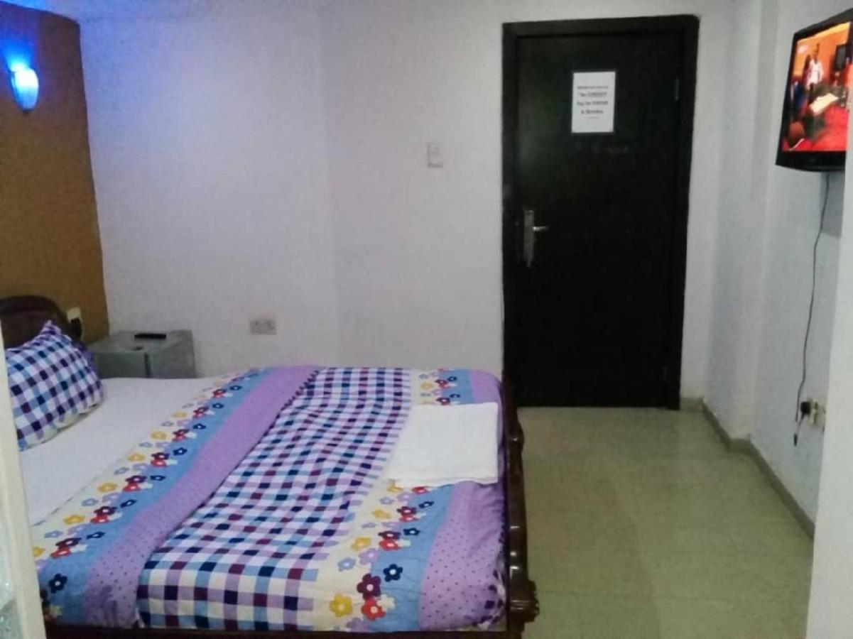 Theodawn Hotels @ Suite 29 Ikeja Exterior photo
