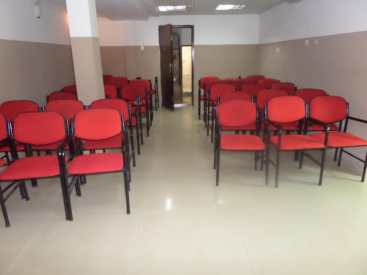 Theodawn Hotels @ Suite 29 Ikeja Exterior photo