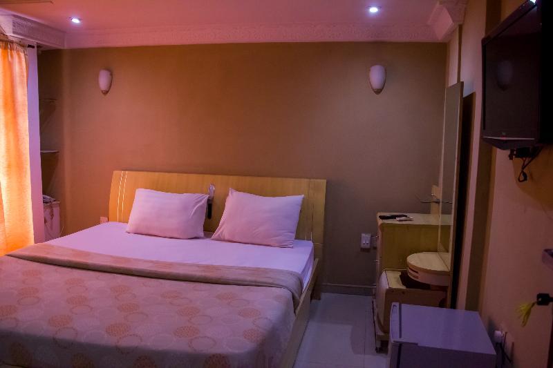 Theodawn Hotels @ Suite 29 Ikeja Exterior photo