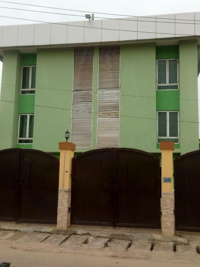 Theodawn Hotels @ Suite 29 Ikeja Exterior photo